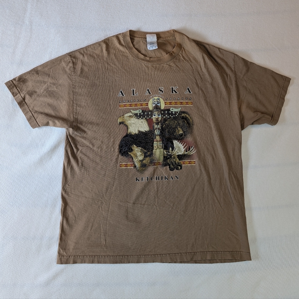 VTG 90s Alaska Ketchikan Wildlife Graphic Tee